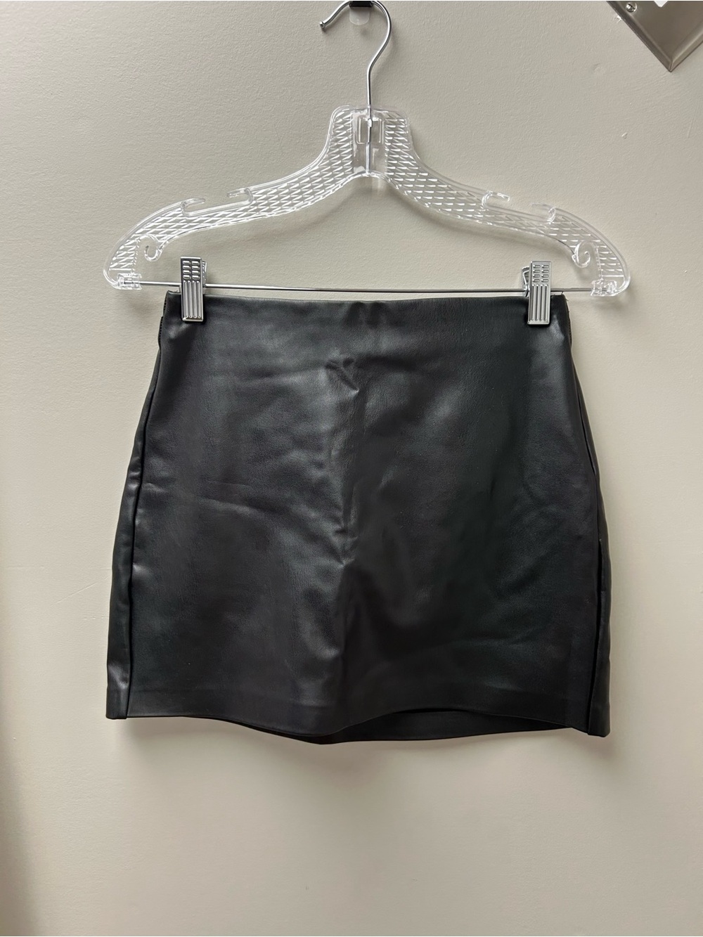 Dynamite Women’s Faux Leather Mini Skirt